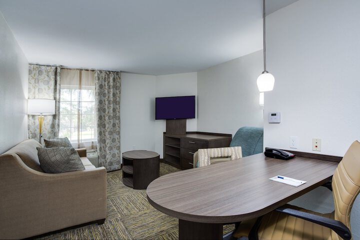 Room 21 of 33