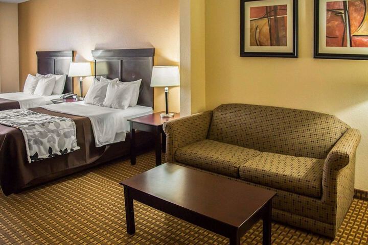 Room 47 of 103