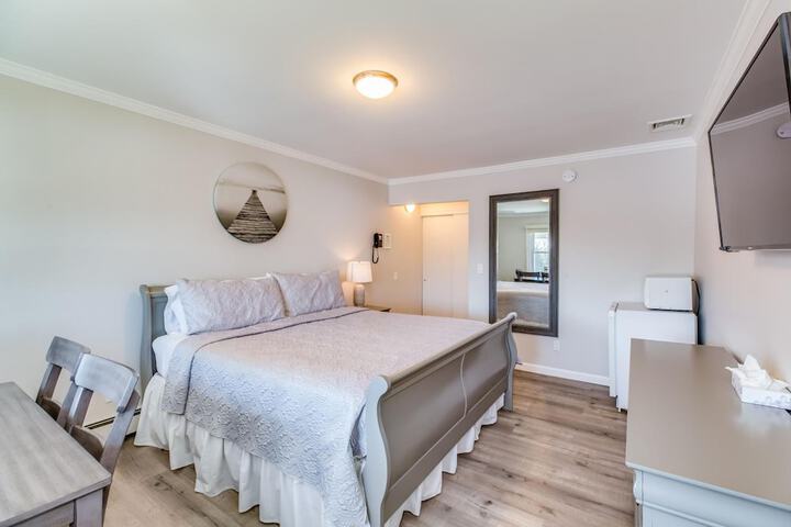Room 20 of 49