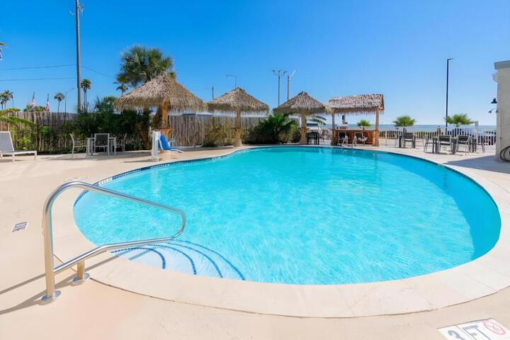 Clarion Pointe Galveston Seawall