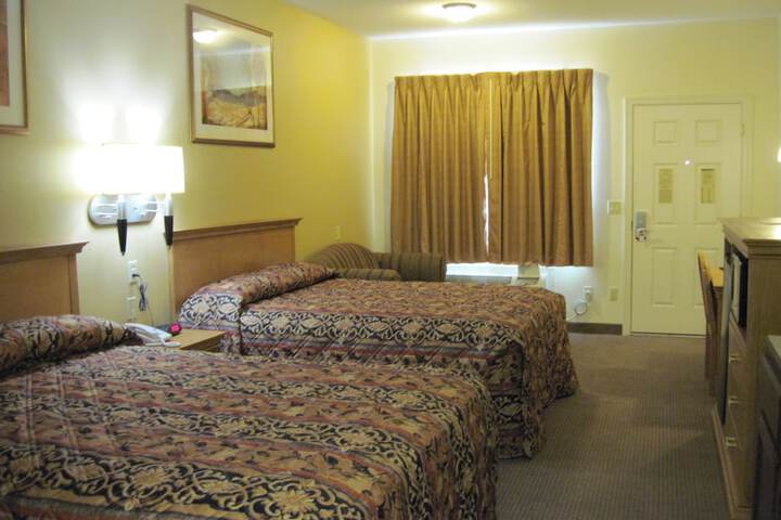 Room 35 of 72