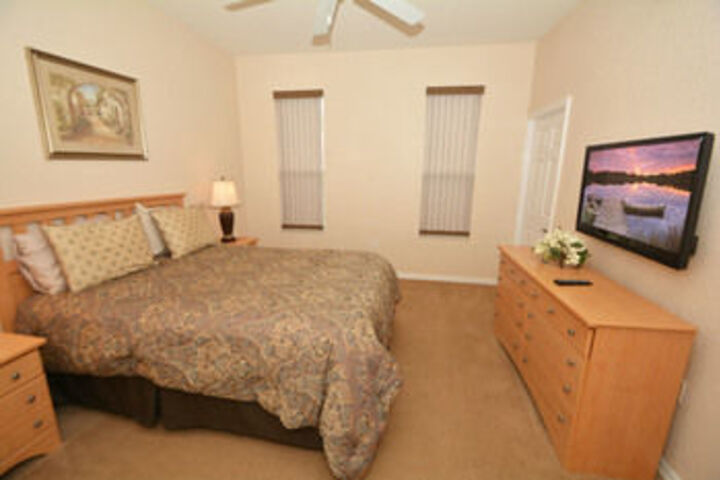 Rent a Villa Eagle Management Davenport