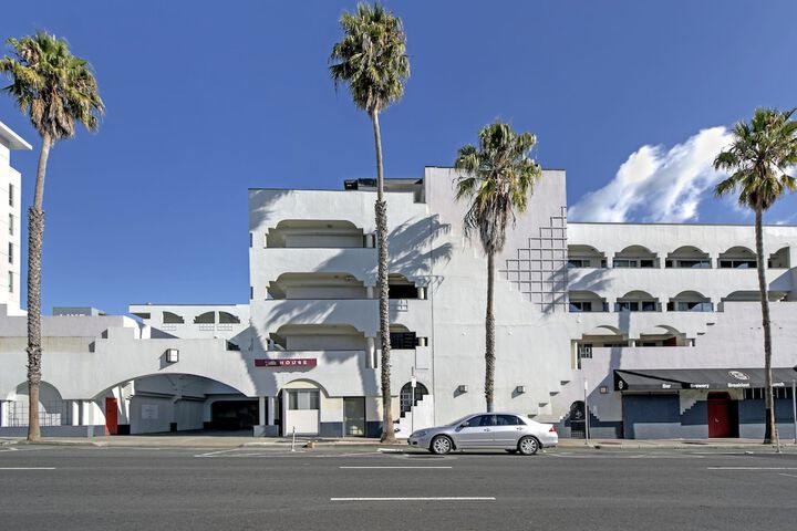 Hotel 2 of 43