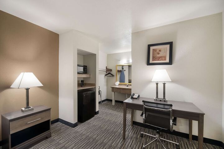 Room 18 of 35
