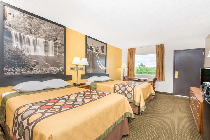 Room 7 of 17