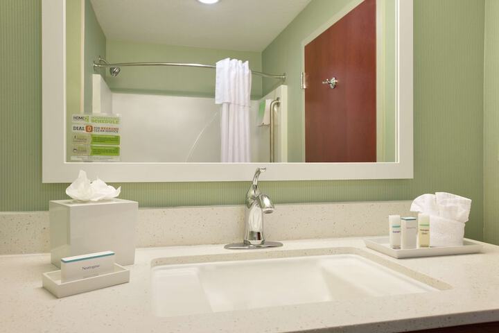Room 7 of 25