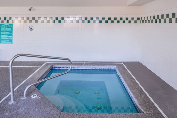Travelodge Suites by Wyndham Newberg