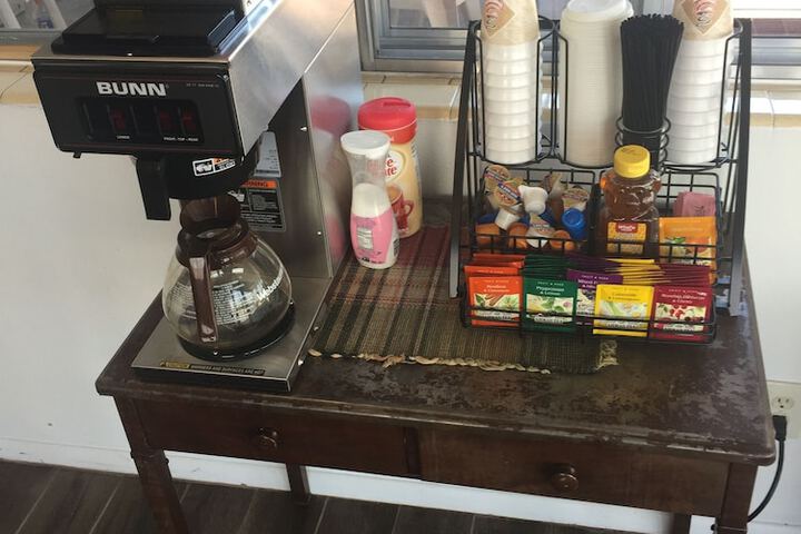 Breakfast/Coffee Service 27 of 34