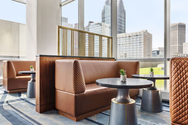 Lounge 61 of 72