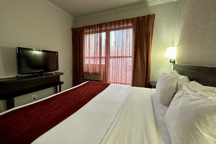 Room 21 of 49