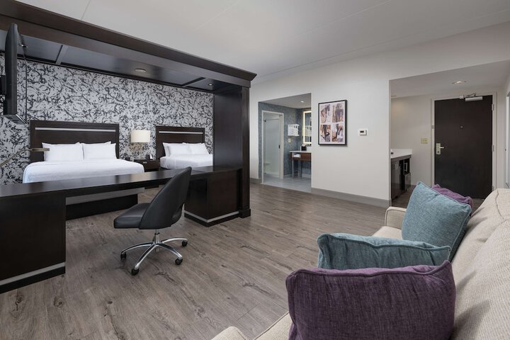 Room 5 of 40