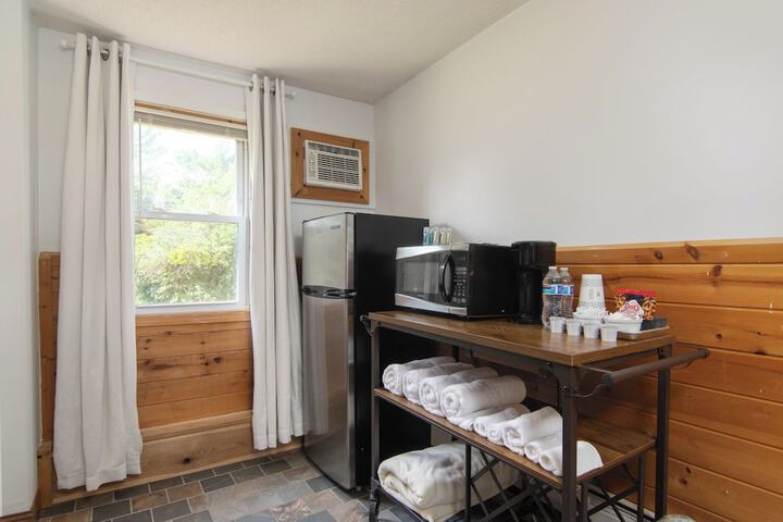 Lumberjill Lodge