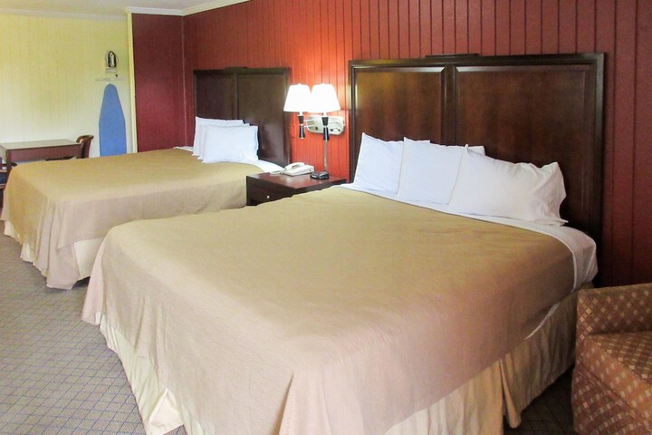 Room 6 of 40