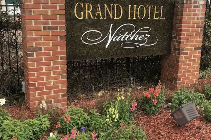 Natchez Grand Hotel & Suites on the River