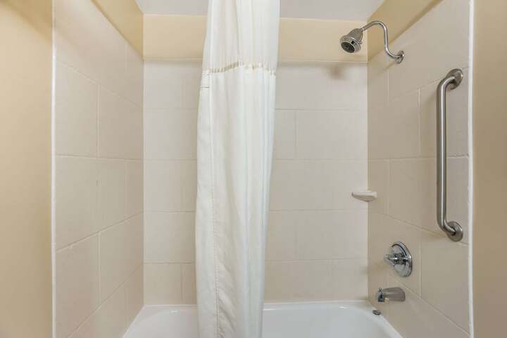 Best Western Plus University Park Inn & Suites