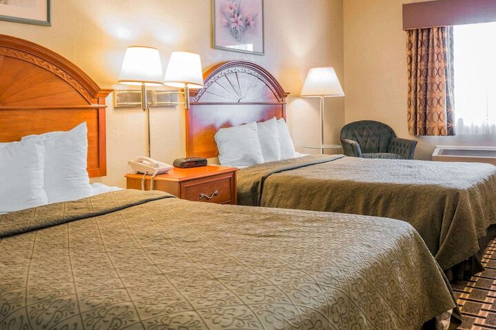 Quality Inn Grand Rapids North