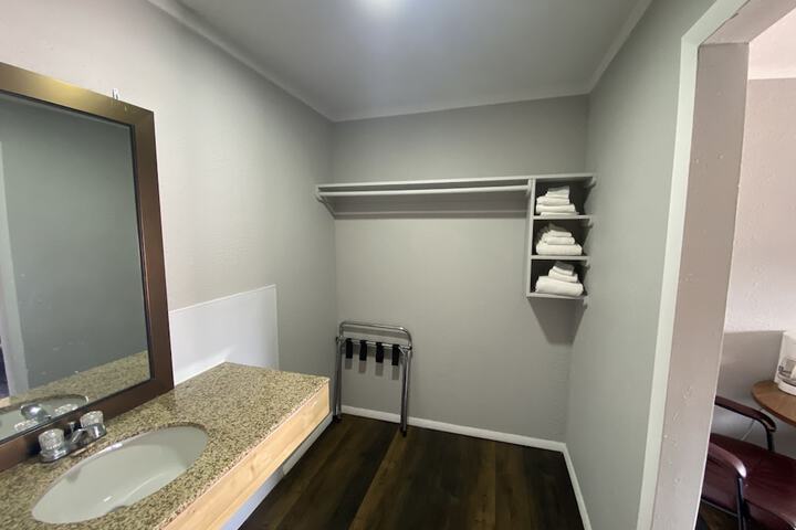 Room 67 of 110