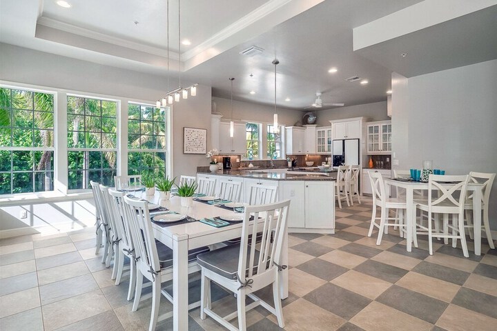 The Palm and Shell Captiva Island Private Luxury Home With Pool hot tub and Beach Access
