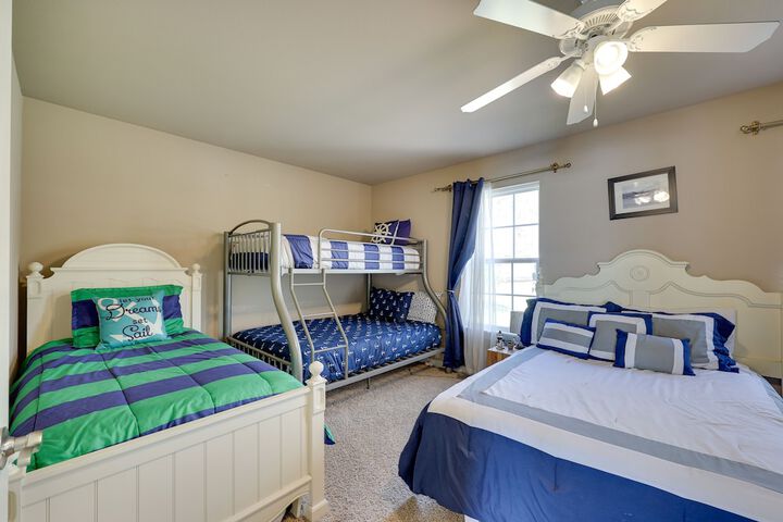 Lakefront Home w / Shared Boat Ramp in Grove!