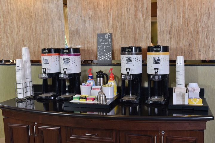 Breakfast/Coffee Service 50 of 56