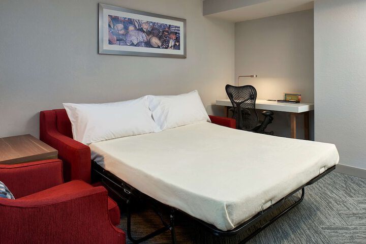 Room 17 of 25
