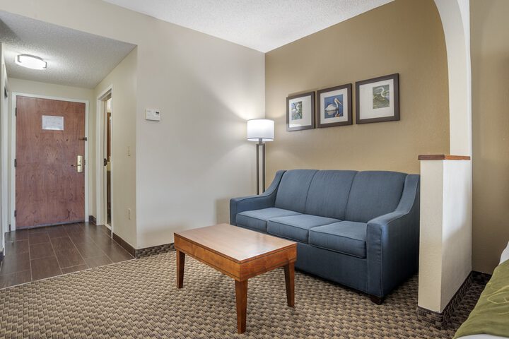 Room 28 of 52