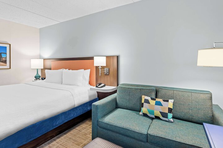 Room 20 of 38