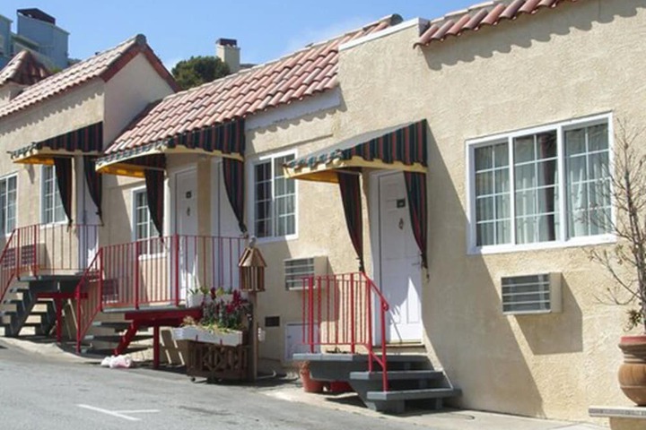 Alpine Inn & Suites