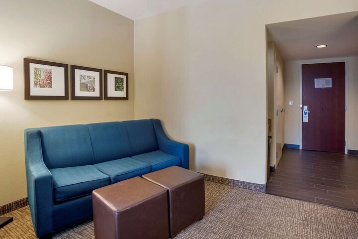 Room 34 of 95