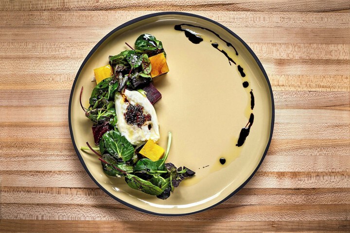 Dining 93 of 153