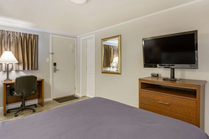 Room 37 of 50