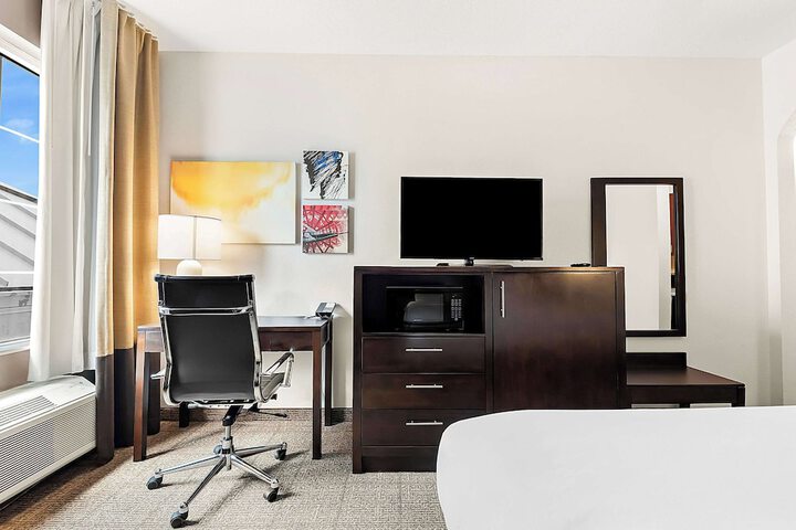 Room 22 of 66