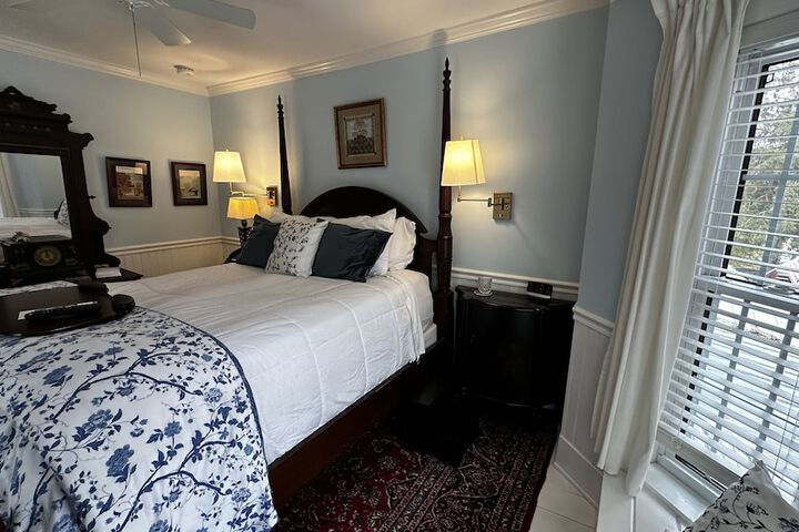 Room 125 of 200