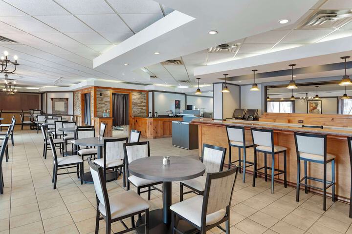 Best Western Mill River Manor