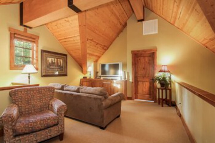 Discovery Chalet 164 - Three Bedroom Chalet