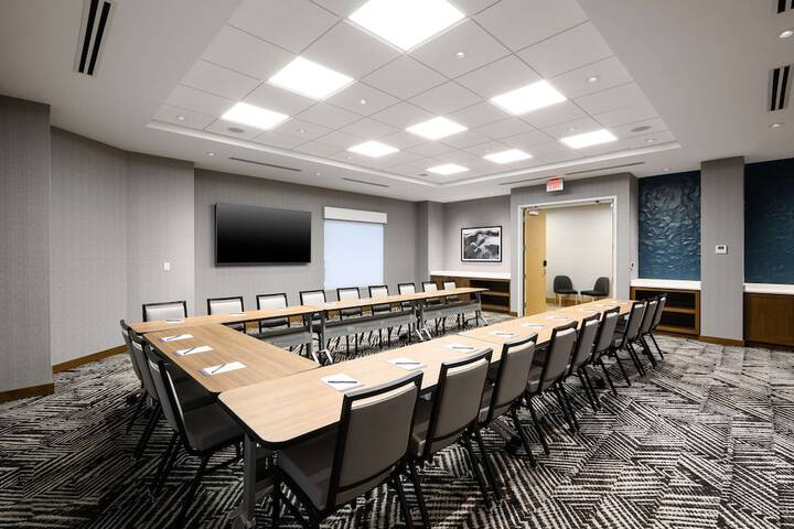 Hyatt Place Albany / Downtown