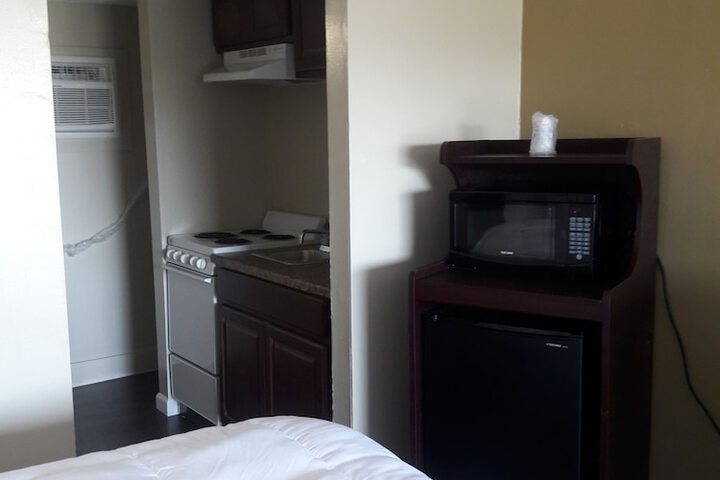 Room 12 of 14