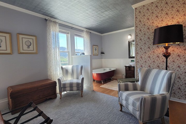 Room 47 of 113