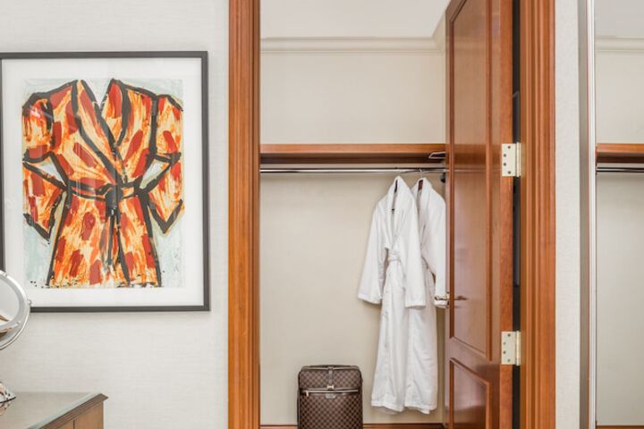 Room 36 of 175