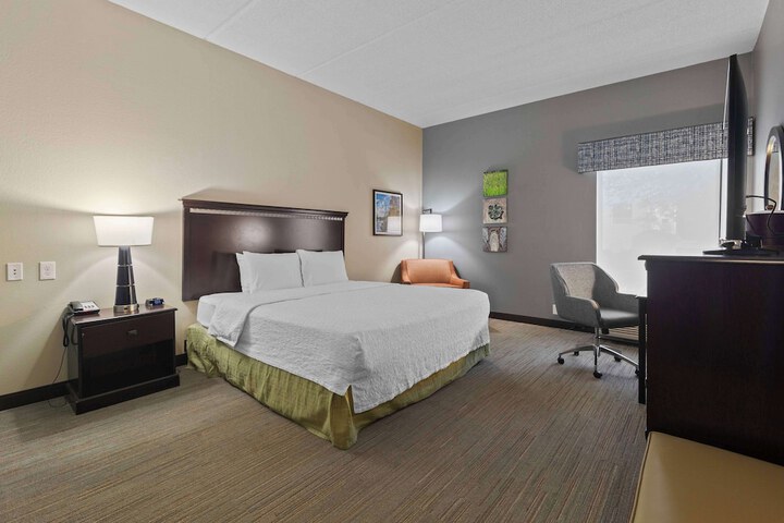 Room 21 of 34