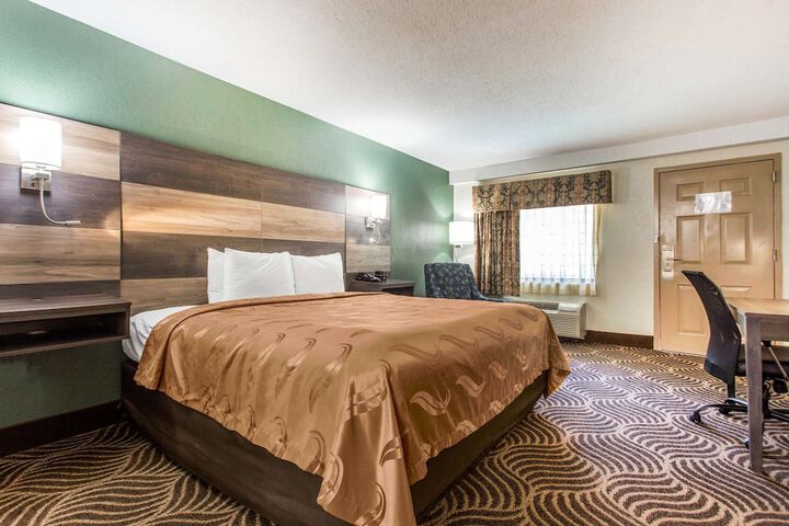 Room 19 of 35