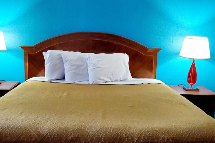 Room 25 of 30