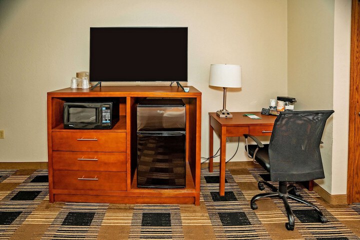 Room 19 of 36