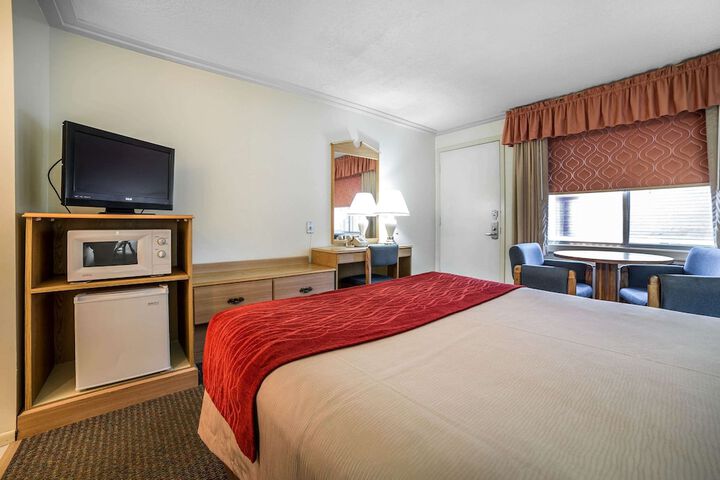Room 20 of 38