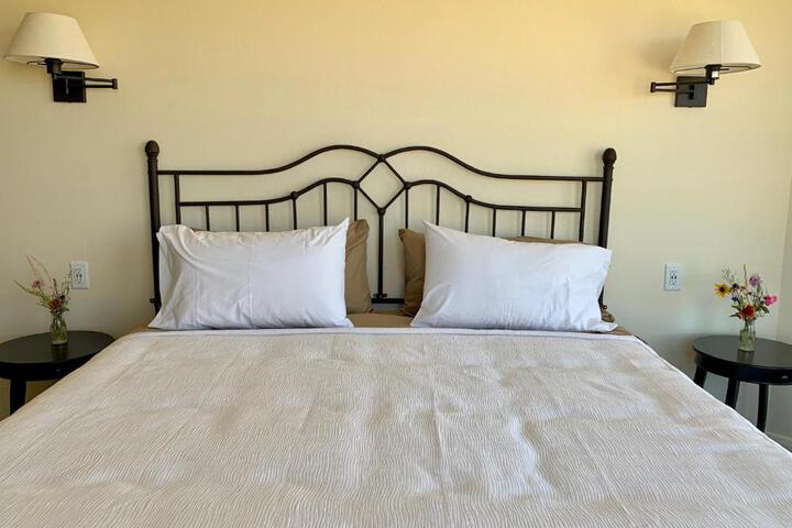 Annies Place Bed & Breakfast