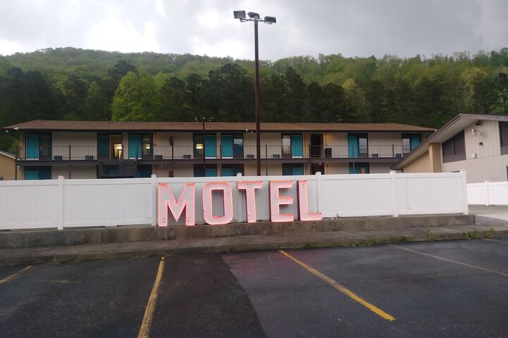 Blue Ridge Rustic Inn