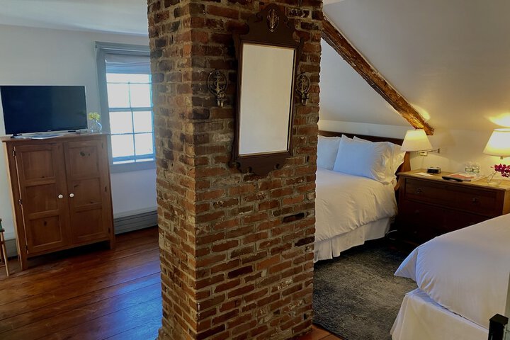 Room 20 of 53