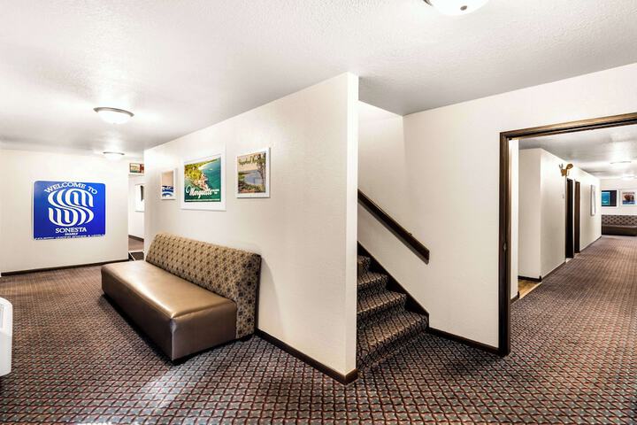 Hotel Interior 9 of 42