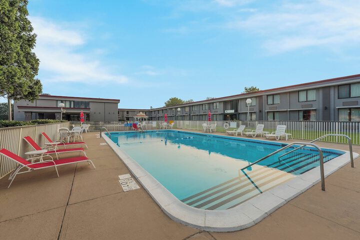 Pool 5 of 36