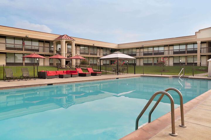 Pool 3 of 12